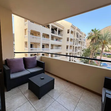 Jolana Cristianos * לוס כריסטיאנוס